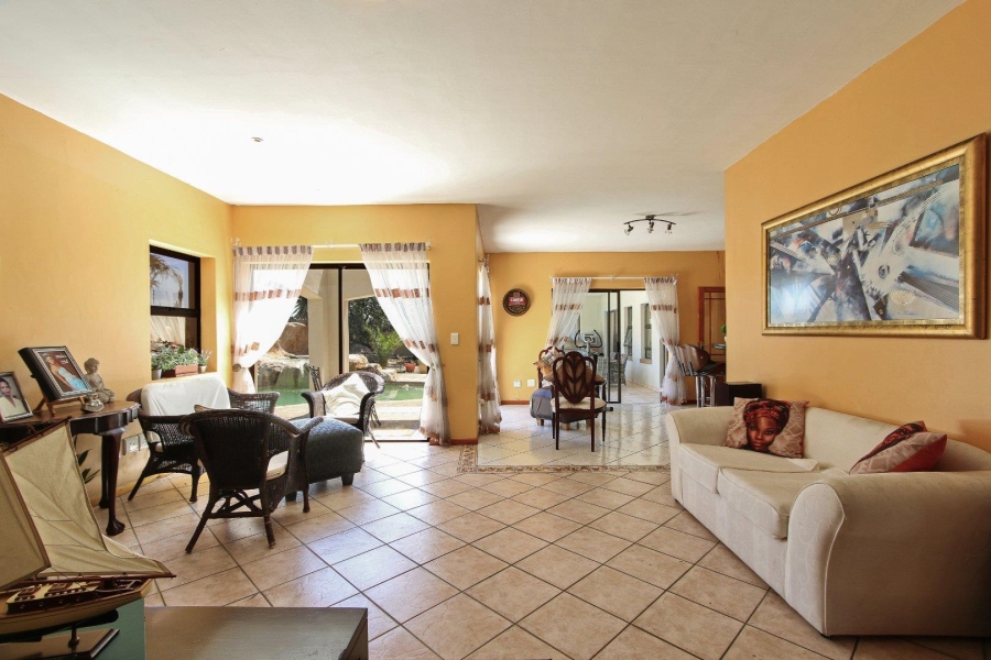 6 Bedroom Property for Sale in Sunset Beach Western Cape